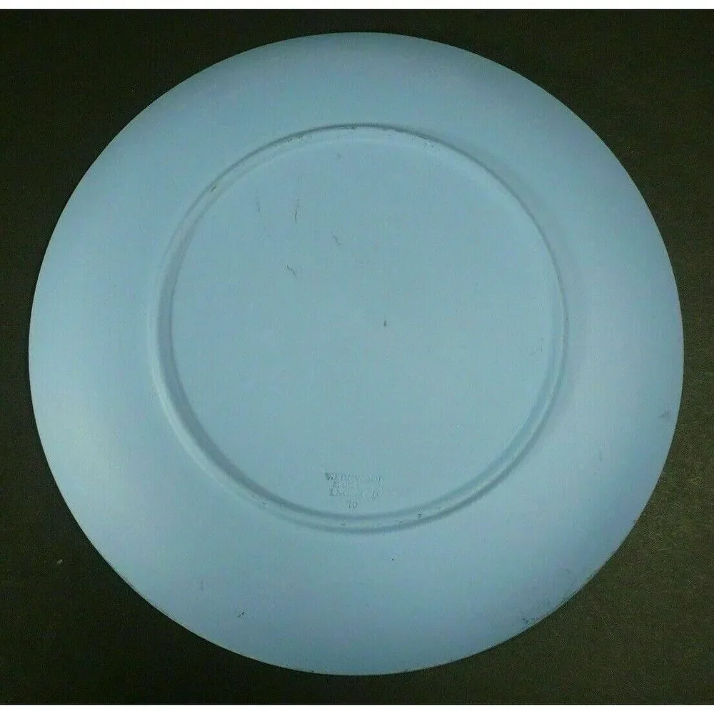 Wedgwood White on Blue Jasper Christmas Plate 1970 Trafalgar Square w/box
